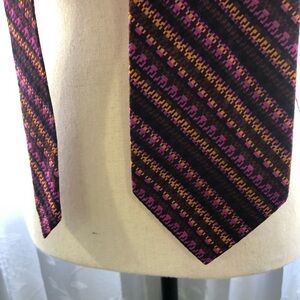 🎄 Pierre Currie vintage  geo wide tie pink/purple